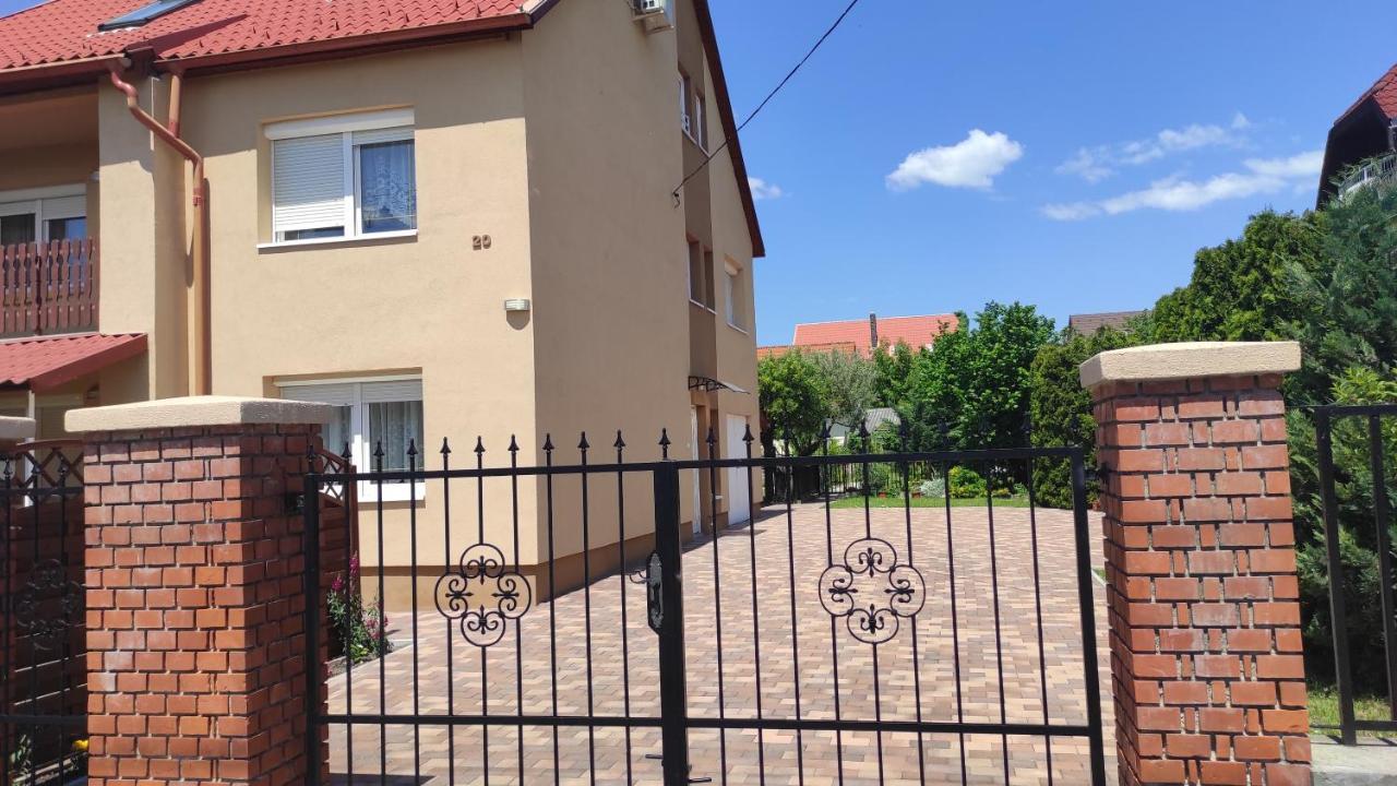 Appartamenti Delle Vacanze Keszthely Exterior foto